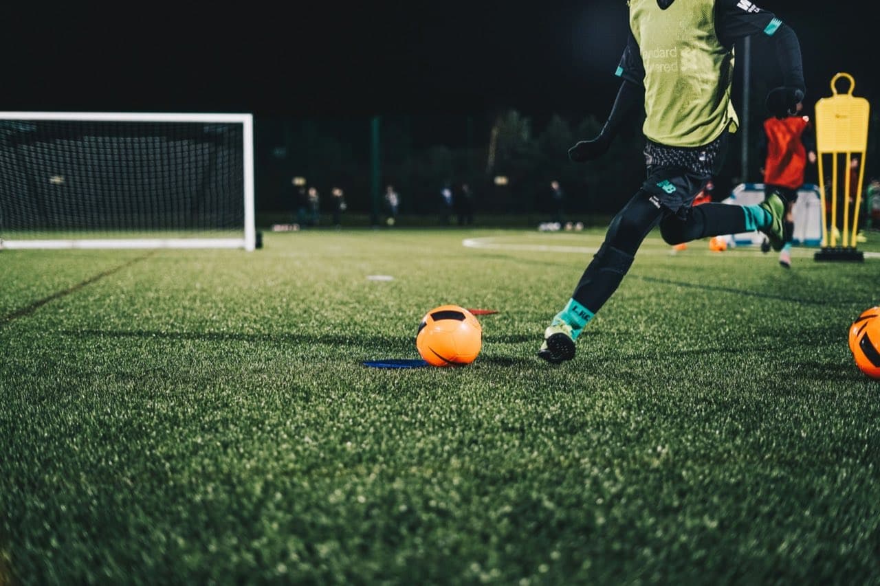 Football Center 1